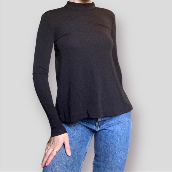 BNWT Aritzia Wilfred black “chatoyer” backless long sleeve top - Picture 2 of 4